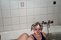 052.jpg